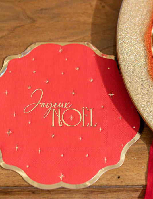 16 serviettes Joyeux Noël intemporel rouge et or 32 x 32 cm