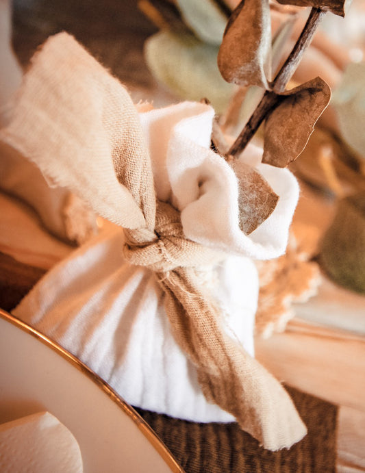 4 Pochons en gaze de coton blanc avec ruban 8 x 10 cm