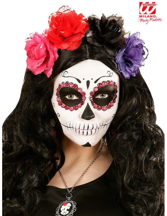 Gros plan sur le maquillage du visage des strass Dia de los muertos