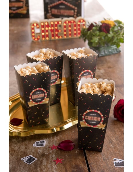 Mise en situation des cornets à popcorn en carton Hollywood