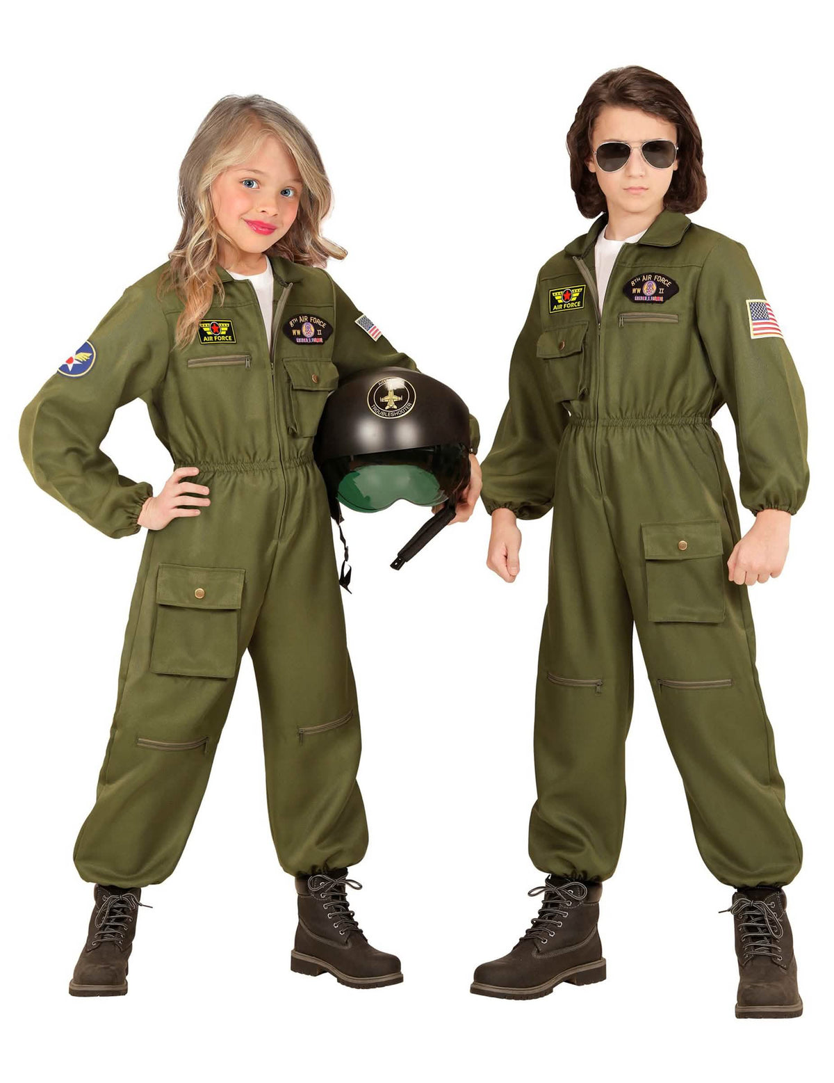 Vue d'ensemble avec deux modèles du déguisement pilote de combat pour garçon