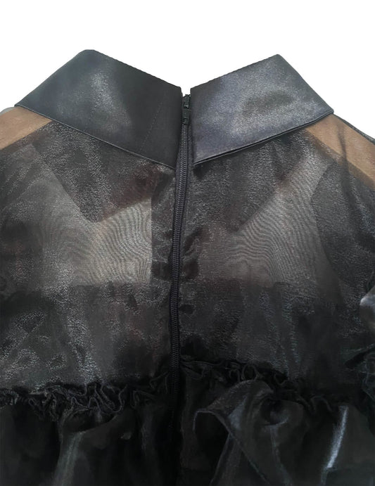 Détail de la fermeture éclair au dos du déguisement robe de bal Mercredi Addams