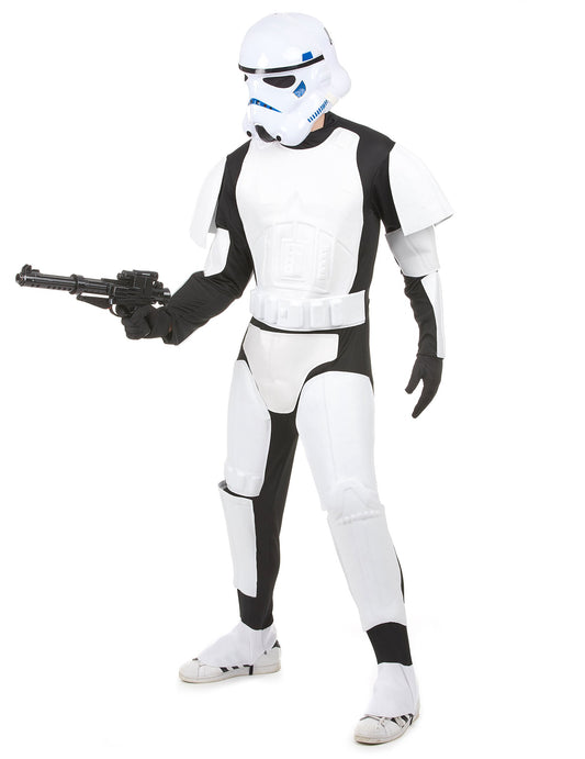 Vue de face avec blaster du déguisement luxe Stormtrooper Star Wars