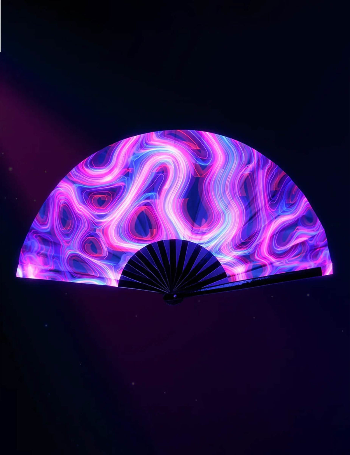 Vue de face ouverte de l'éventail géant néon violet à motifs psychédéliques colorés
