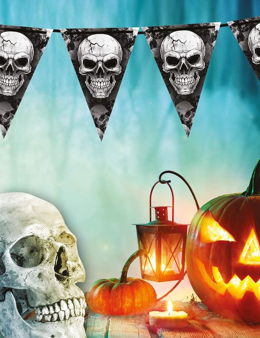 Mise en situation d'Halloween de la guirlande à fanions tête de mort