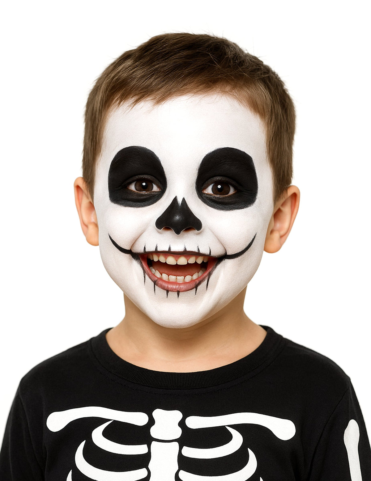 Maquillage de squelette réalisé avec la palette maquillage noir et blanc