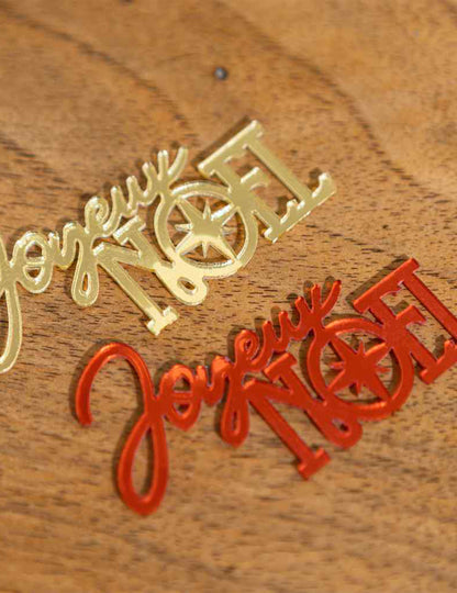 10 tafelconfetti Vrolijk Kerstfeest rood en goud 6,5 x 3,5 cm