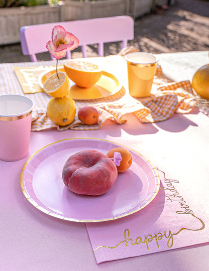 12 Papieren servetten Happy Birthday pastel en goud 33 × 33 cm