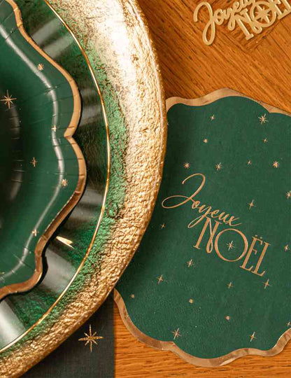 16 servetten Vrolijk Kerstfeest tijdloos Brits groen en goud 32 x 32 cm