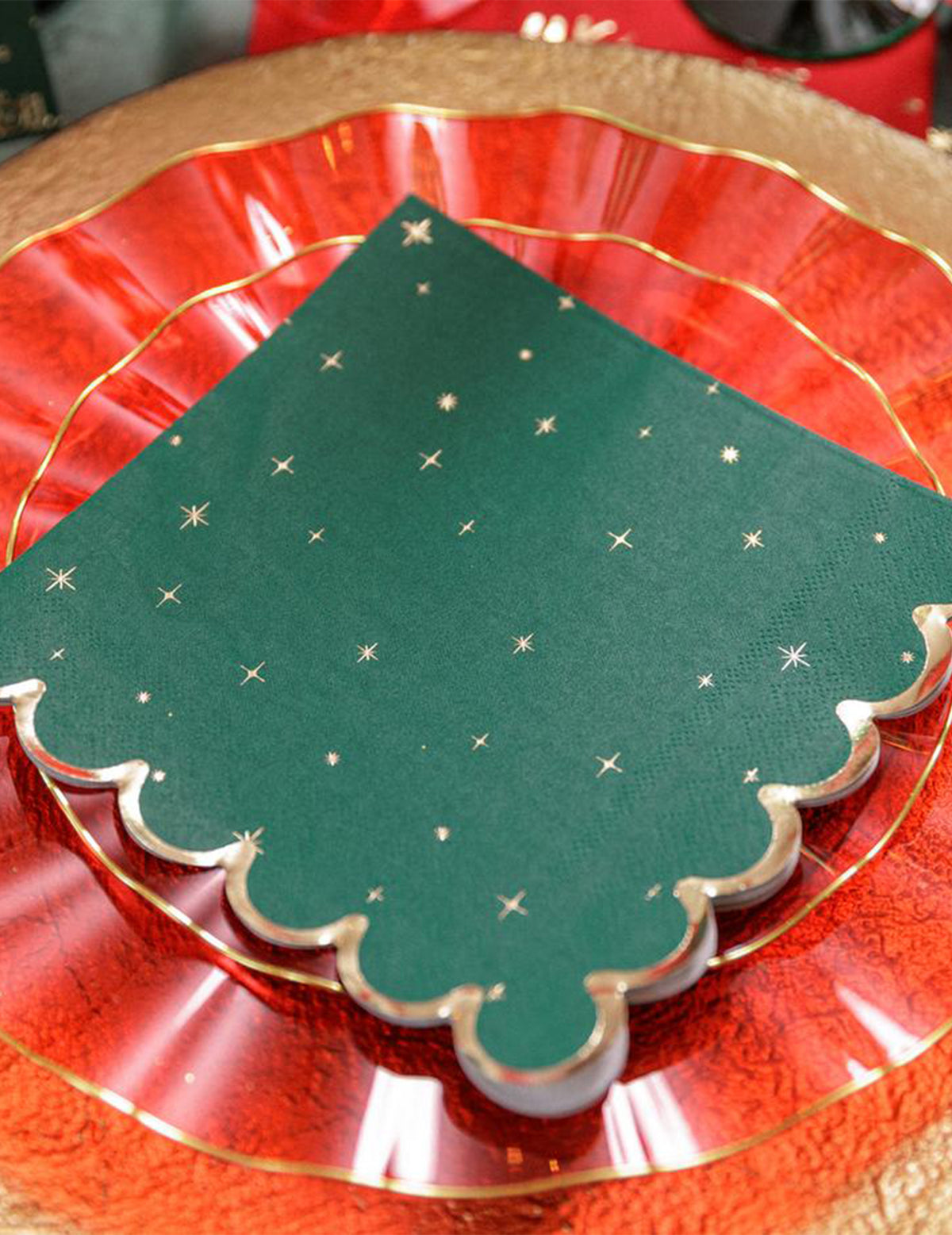 16 tijdloze kerstservetten Engels groen en goud 33 x 33 cm
