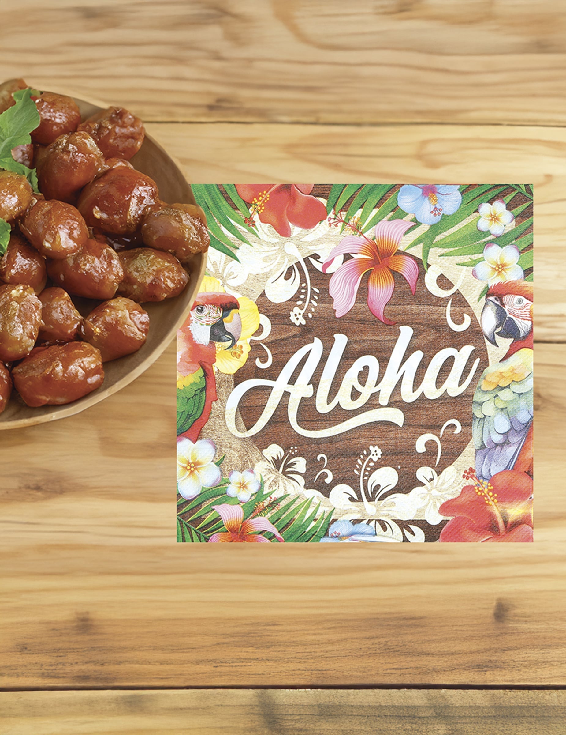 Mise en situation avec plat d'apéritif des serviettes Aloha Hawaï