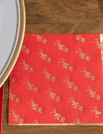 20 cocktailservetten tijdloos Vrolijk Kerstfeest rood en goud 24 x 24 cm