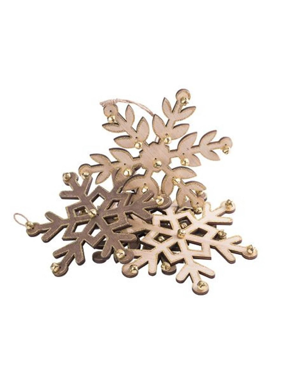 Gros plan sur le grelot et les paillettes des flocons en bois de Noël pour décoration avec paillettes et grelots or