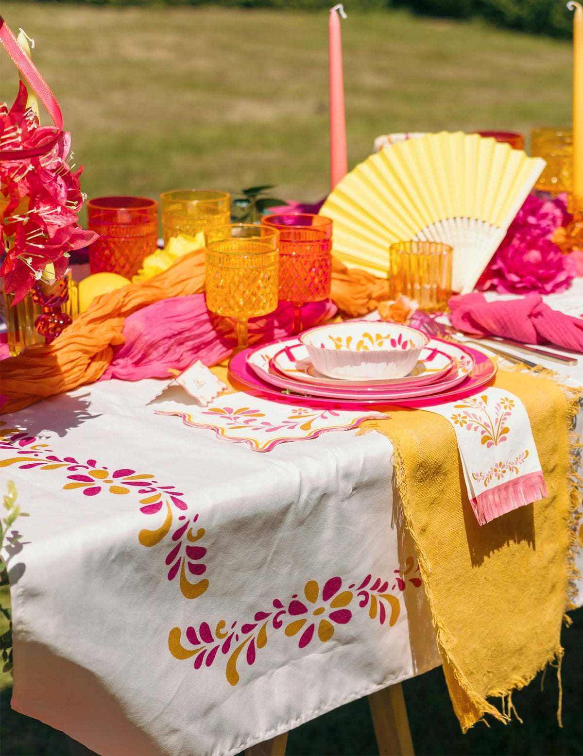 6 Assiettes réutilisables en plastique rose et or 26,5 cm