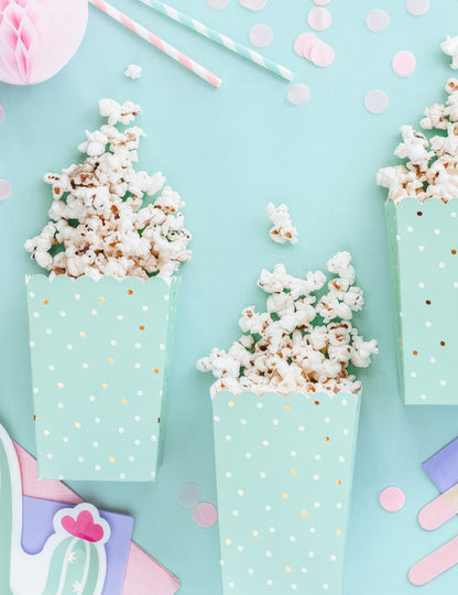 6 mintgroene popcornboxen van karton met witte en gouden stippen