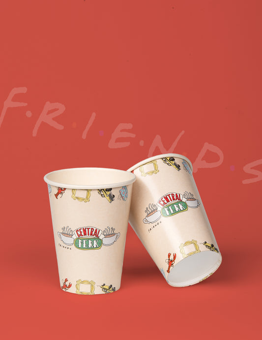 Vue de deux exemplaires du gobelet en carton Friends