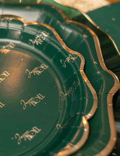 8 kleine bordjes tijdloos Vrolijk Kerstfeest Engels groen en goud 18 cm