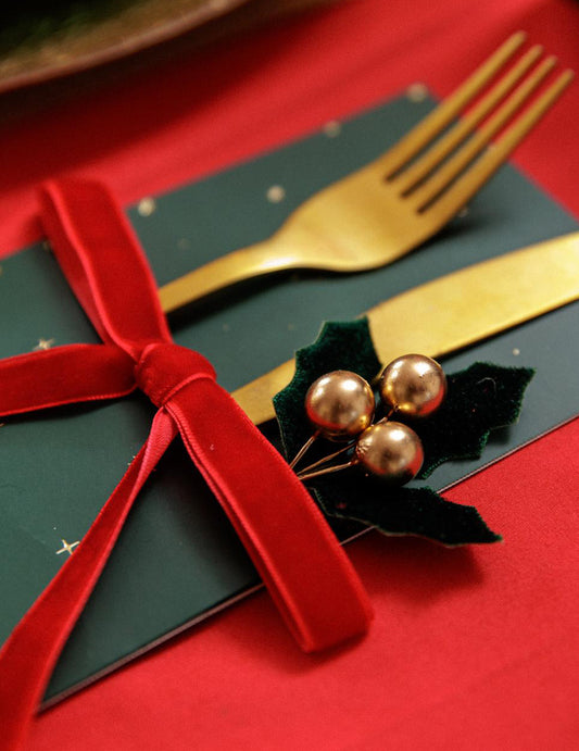 8 porte-couverts Joyeux Noël intemporel vert anglais et or 10 x 20 cm