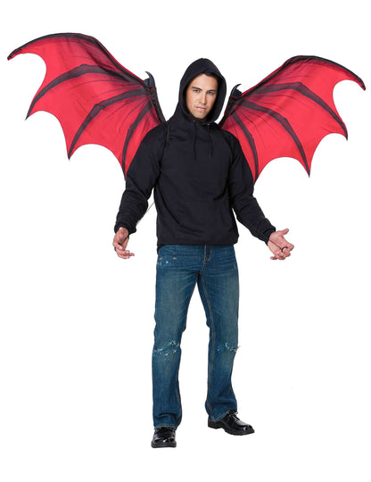 Volwassen reuzenrode en zwarte demonenvleugels