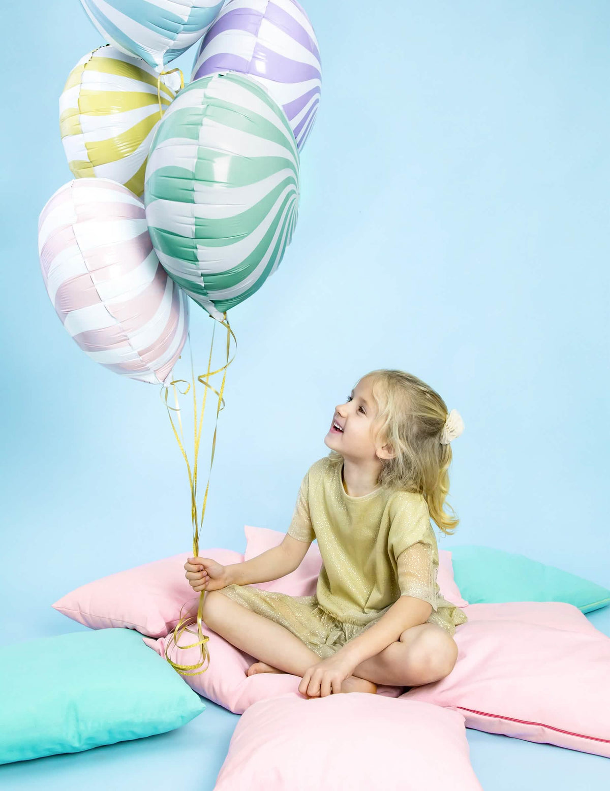 Vue d'ensemble de l'assortiment du ballon aluminium sucette pour fête menthe et blanc à spirales