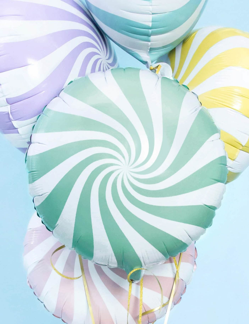 Gros plan sur l'assortiment du ballon aluminium sucette pour fête