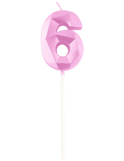 Détail du chiffre 6 de la bougie chiffre pour anniversaire rose pastel effet diamant