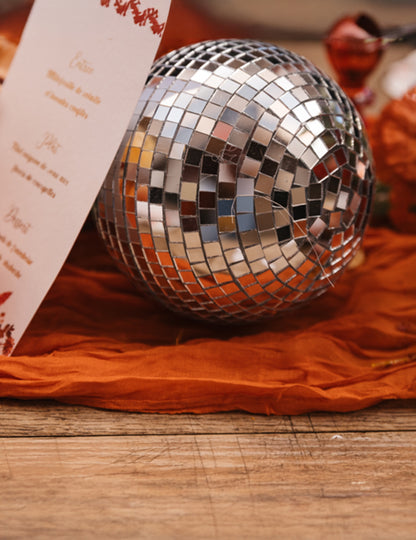 Spiegelbol om op te hangen spiegelglas zilver 16cm, disco decoratie
