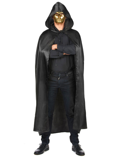 Vue de face avec masque doré de la cape de vampire