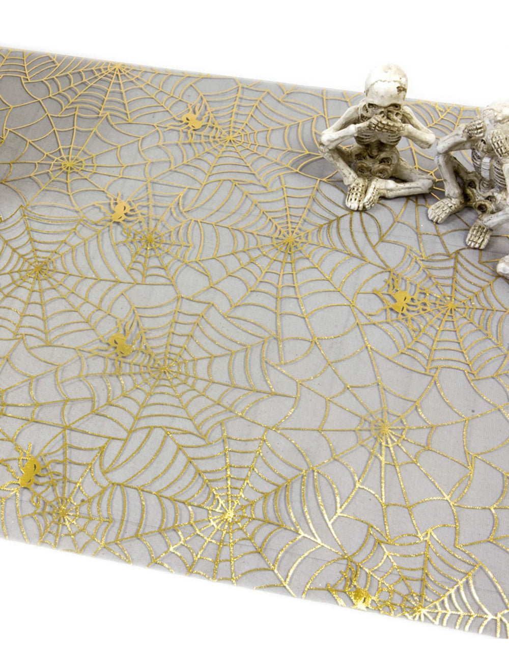 Close-up van het gouden motief van het Halloween tafelloper met spinnenwebprint