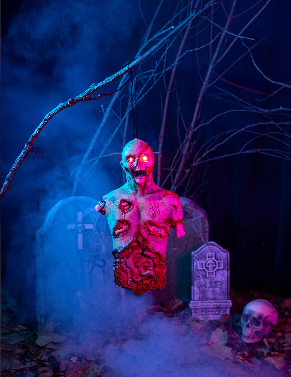 Décoration à suspendre lumineuse zombie pour Halloween aux yeux rouges et boyaux apparents
