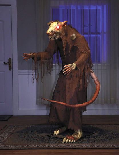 Geanimeerde decoratie Angstaanjagende rat met rode ogen met bewegingen en lichtjes 1,5 m