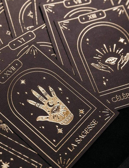 Jeu de 20 cartes oracle divinatoire Cosmic Spirit en papier noir et or 8 x 11 cm