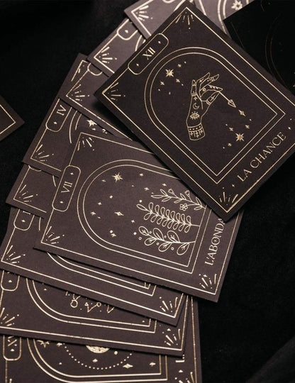 Jeu de 20 cartes oracle divinatoire Cosmic Spirit en papier noir et or 8 x 11 cm