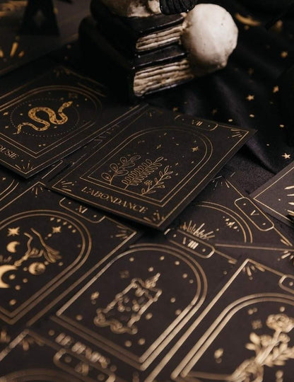 Jeu de 20 cartes oracle divinatoire Cosmic Spirit en papier noir et or 8 x 11 cm