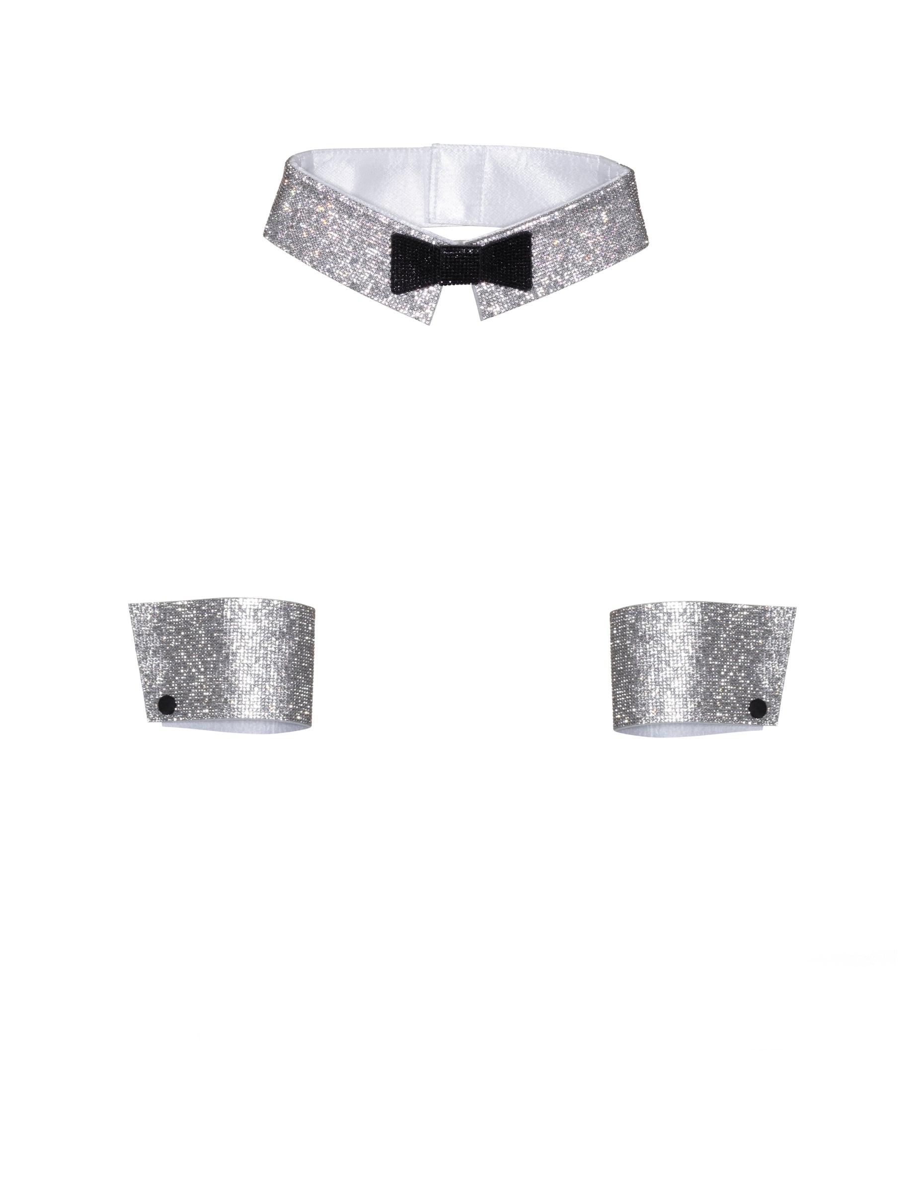 Détail du col et des poignets du kit col et manchettes à strass deluxe