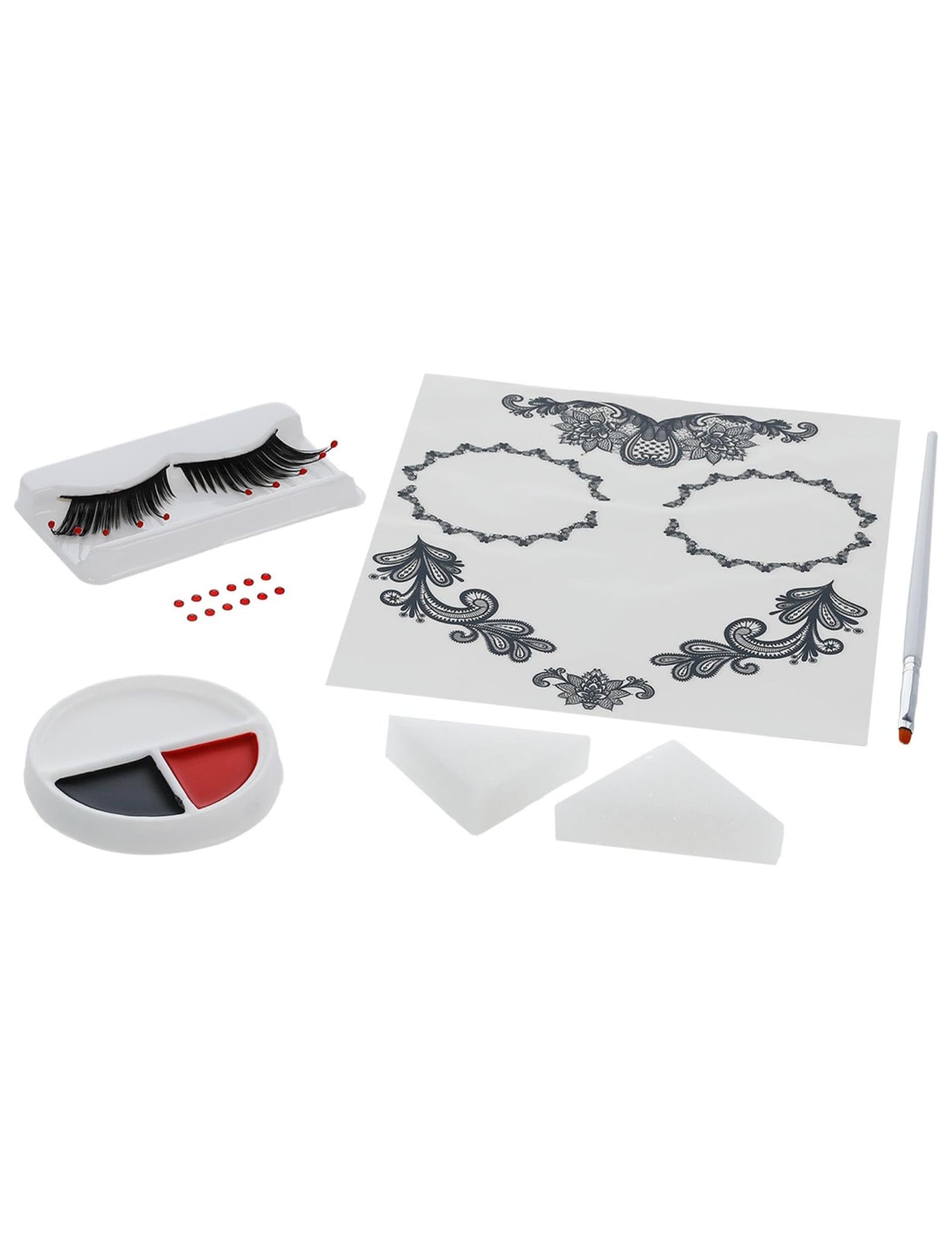 Vue d'ensemble des accessoires du kit maquillage glamour avec faux cils et bijoux Dia de los muertos