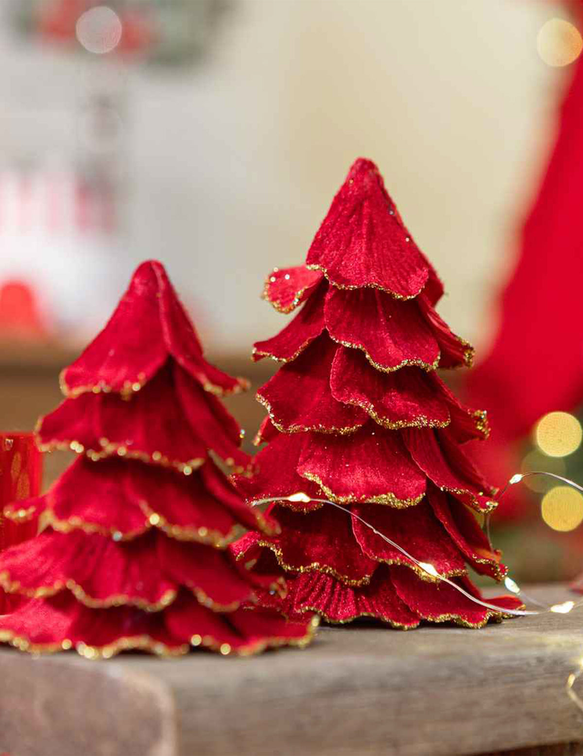 Kerstboom fluweel rood en goud 12 x 16 cm