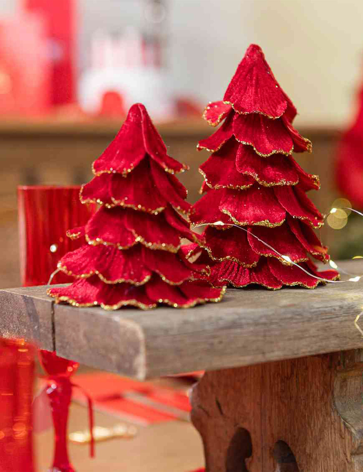 Kerstboom fluweel rood en goud 12 x 16 cm