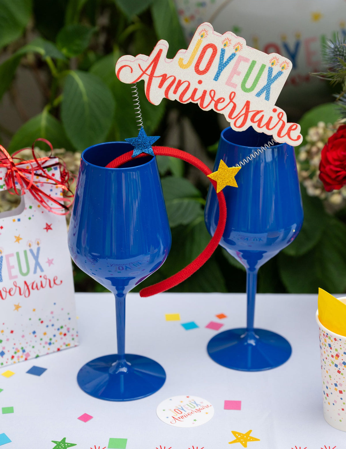 Donkerblauw plastic wijnglas op voet 47 cl
